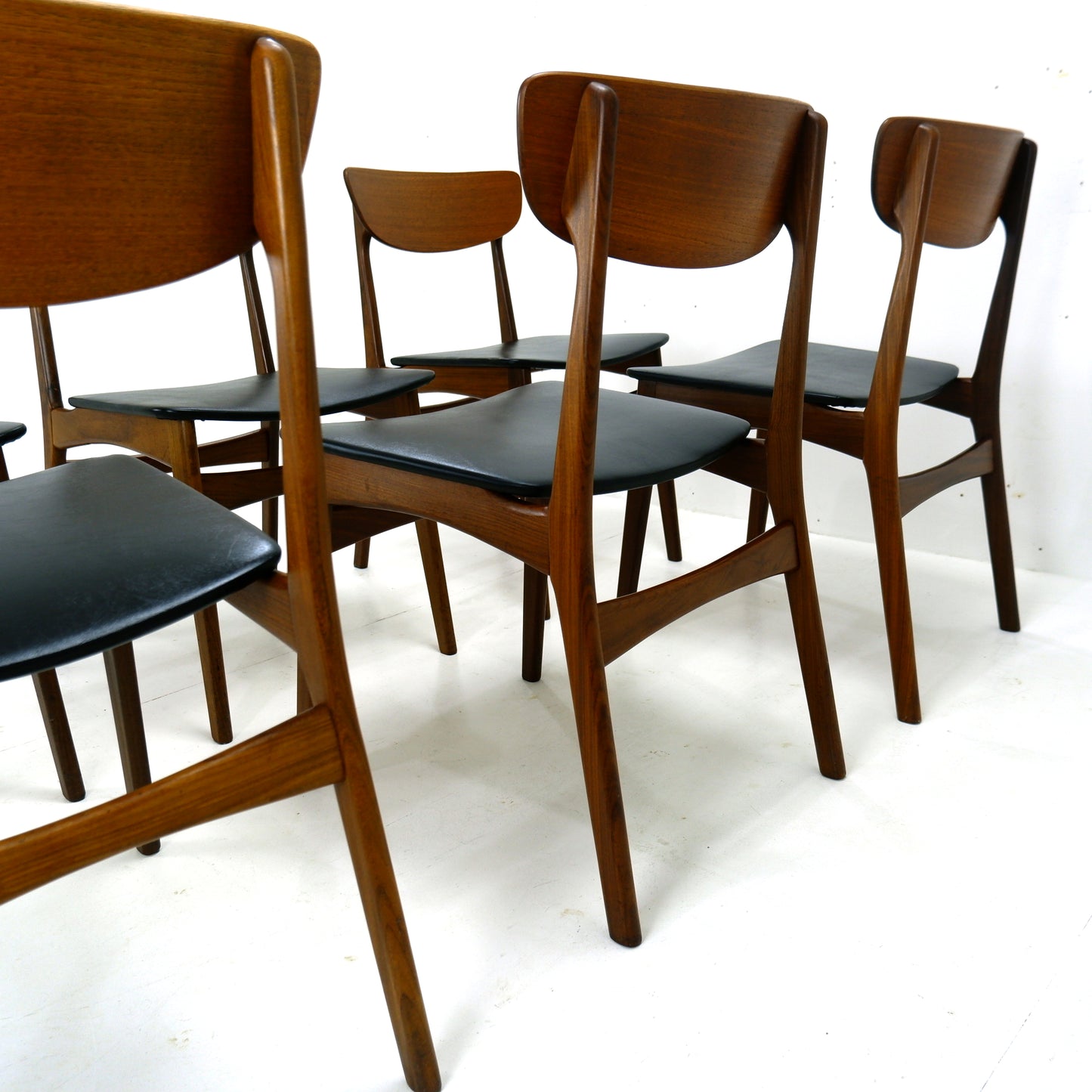 Set 6 Mid Century Dining Chairs - Danish Influance - NEW Black Vinyl Fabric