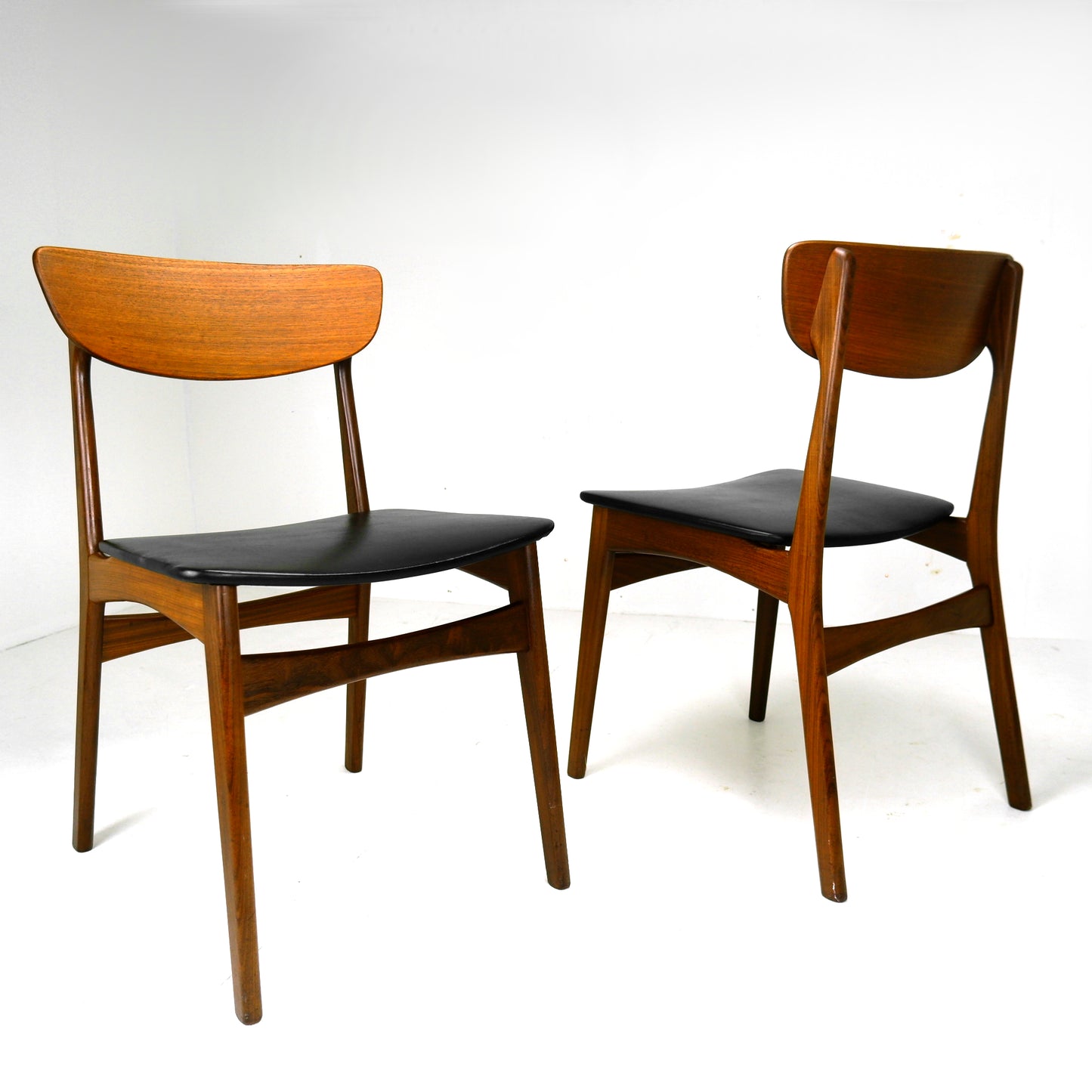 Set 6 Mid Century Dining Chairs - Danish Influance - NEW Black Vinyl Fabric