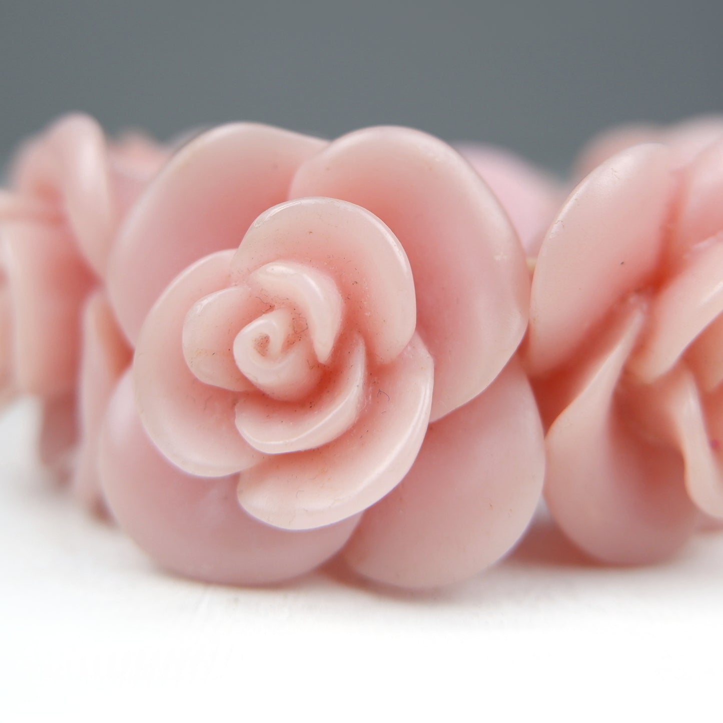 Vintage 1980's Pink Roses Resin Chunky Stretch Bracelet / Bangle