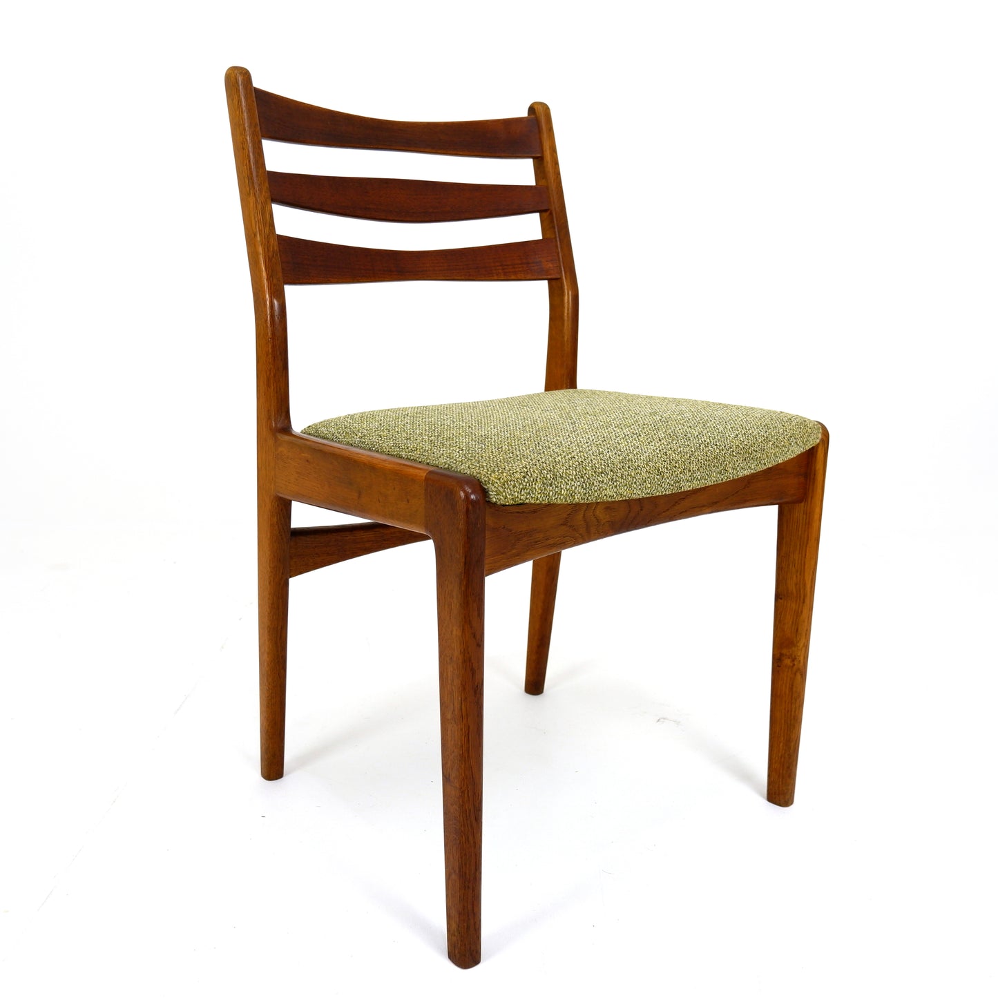 Danish Modern Dining Table and 4 Chairs by Slagelse Møbelvaerk in Teak - Mid Century Modern