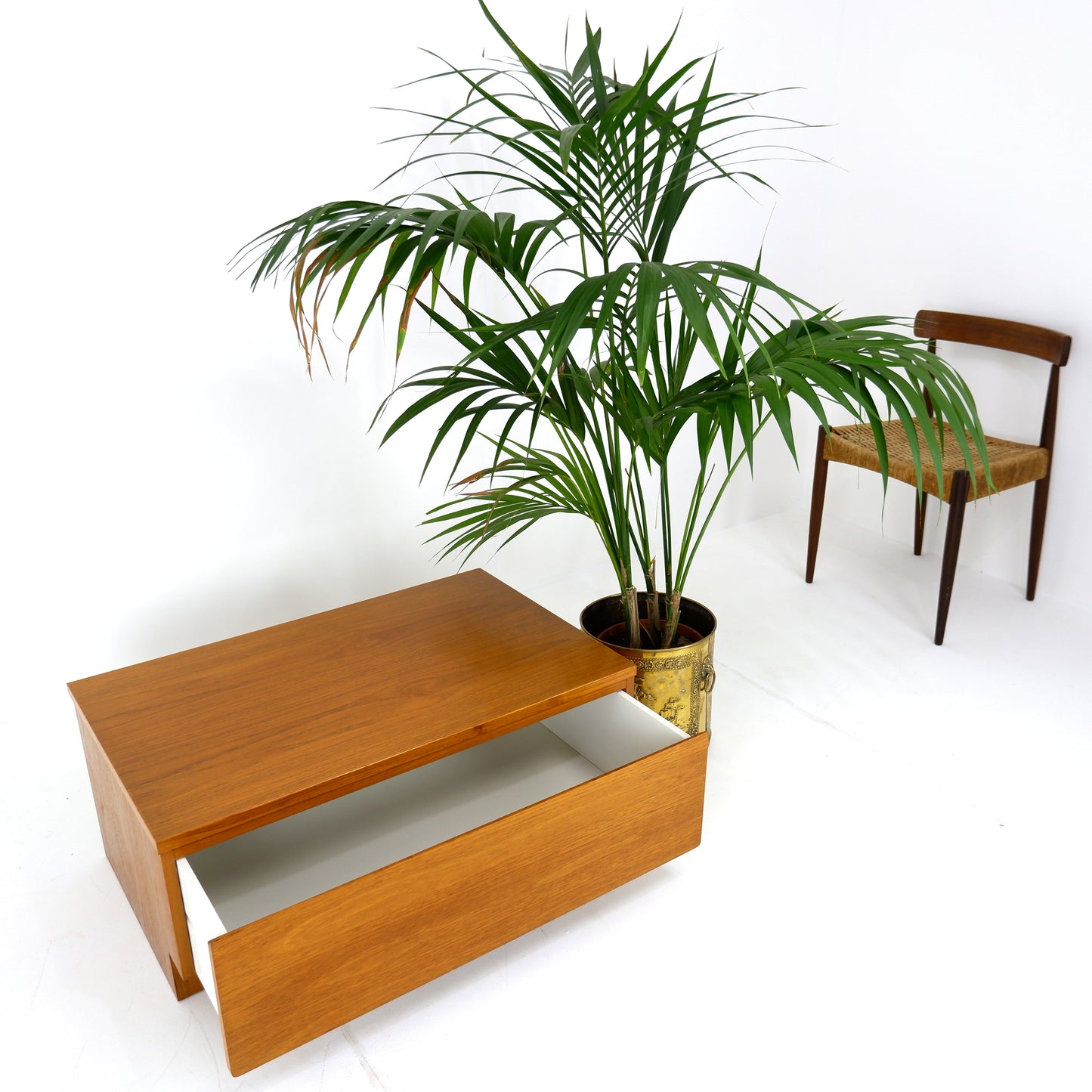 MCM Beaver & Tapley 33 Media/TV Stand in Teak with Draw - Mid Century Modern