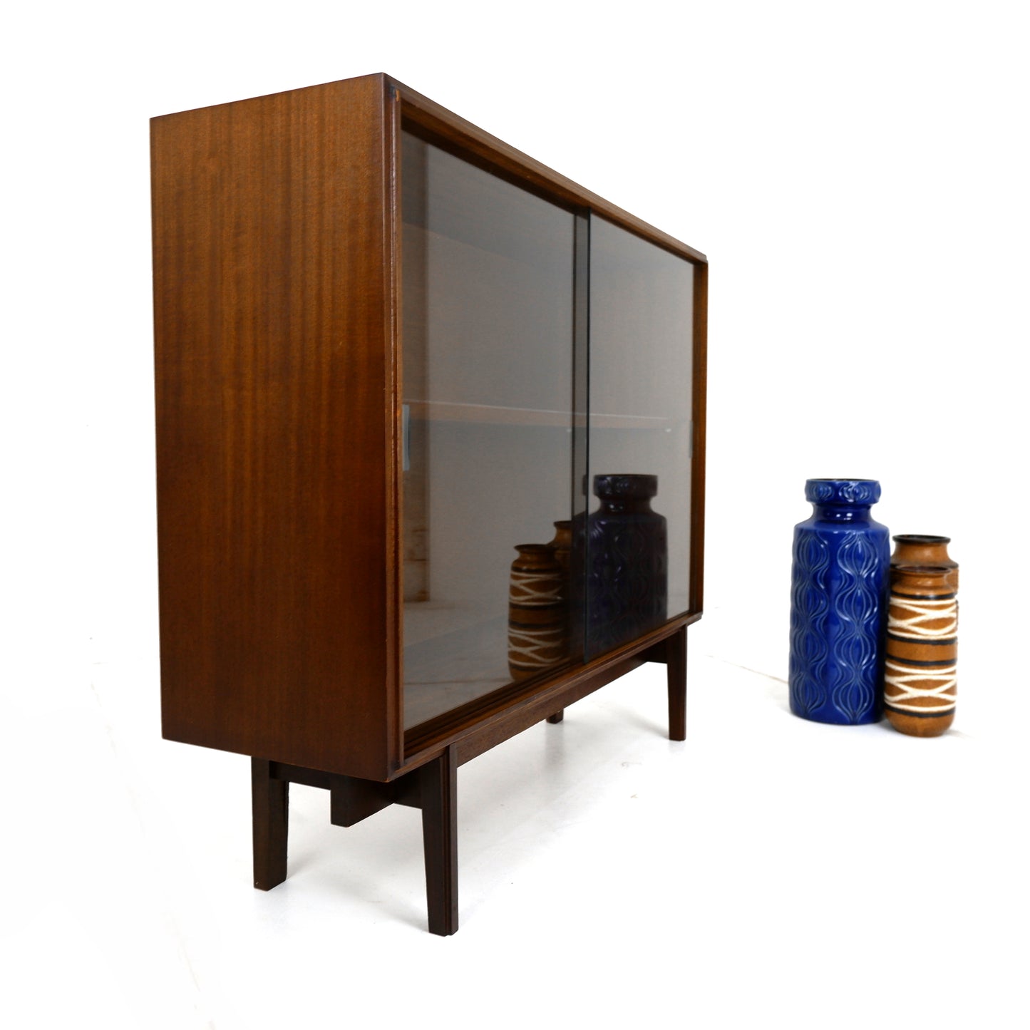 Mid Century Rosewood Glass Fronted Cabinet / Bookcase by Robert Heritage for Beaver & Tapley