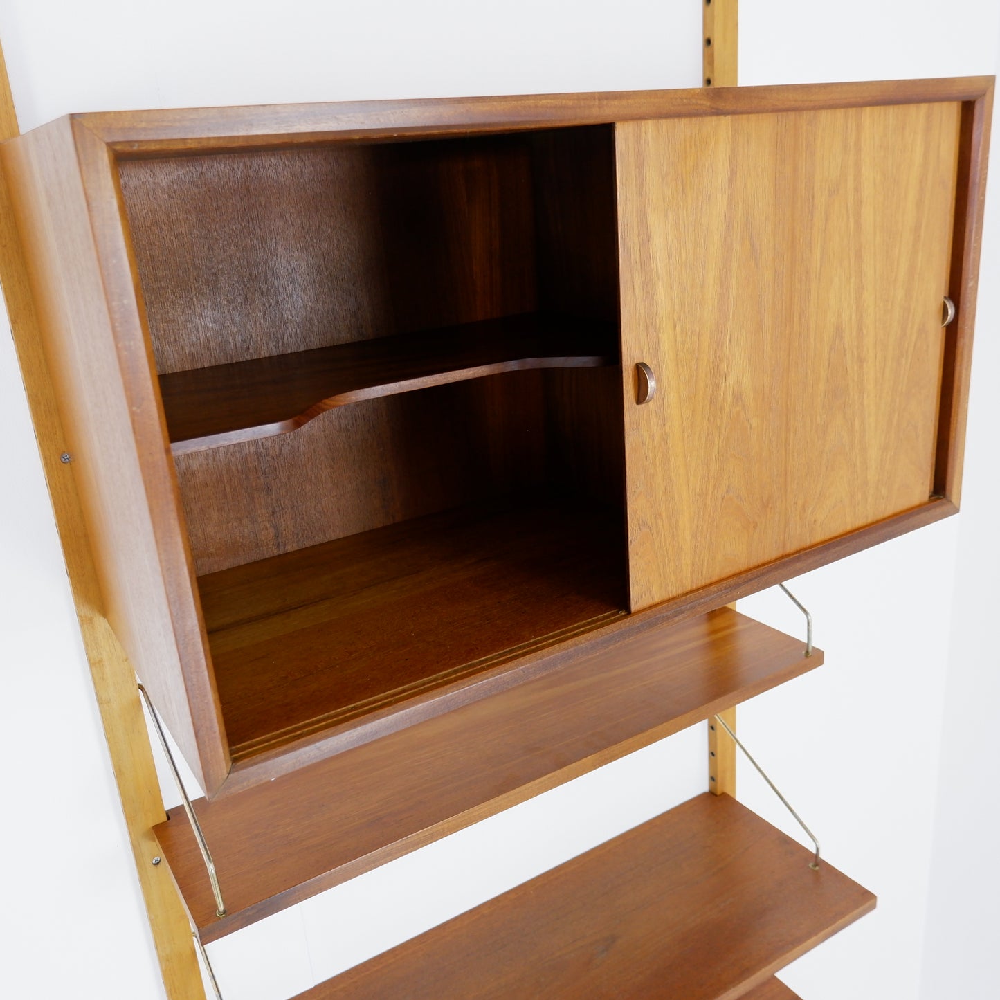 Poul Cadovius Danish Royal System Shelving Wall Unit in Teak - Cocktail/Drinks Cabinet with Bookcase Shelves