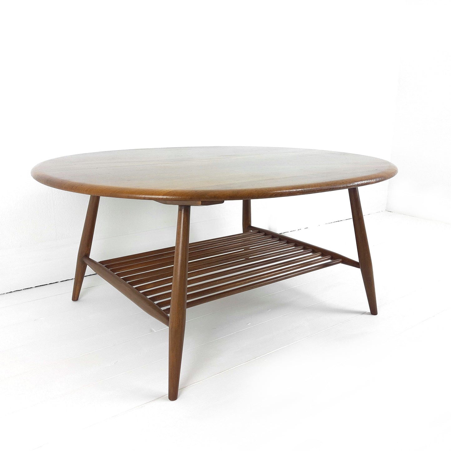 Vintage Ercol Oval Coffee Table with Magazine Rack n.o. 454 Light