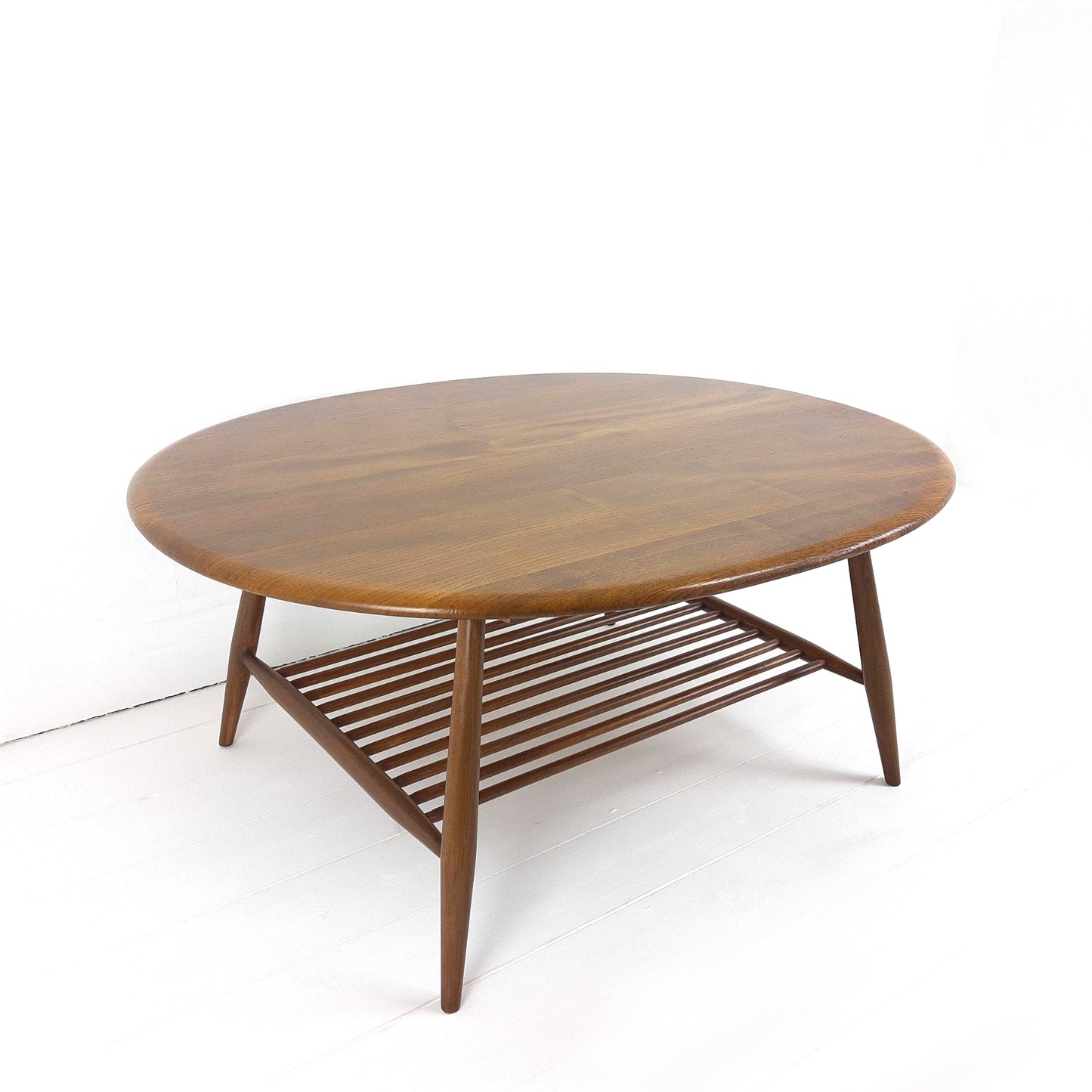 Vintage Ercol Oval Coffee Table with Magazine Rack n.o. 454 Light