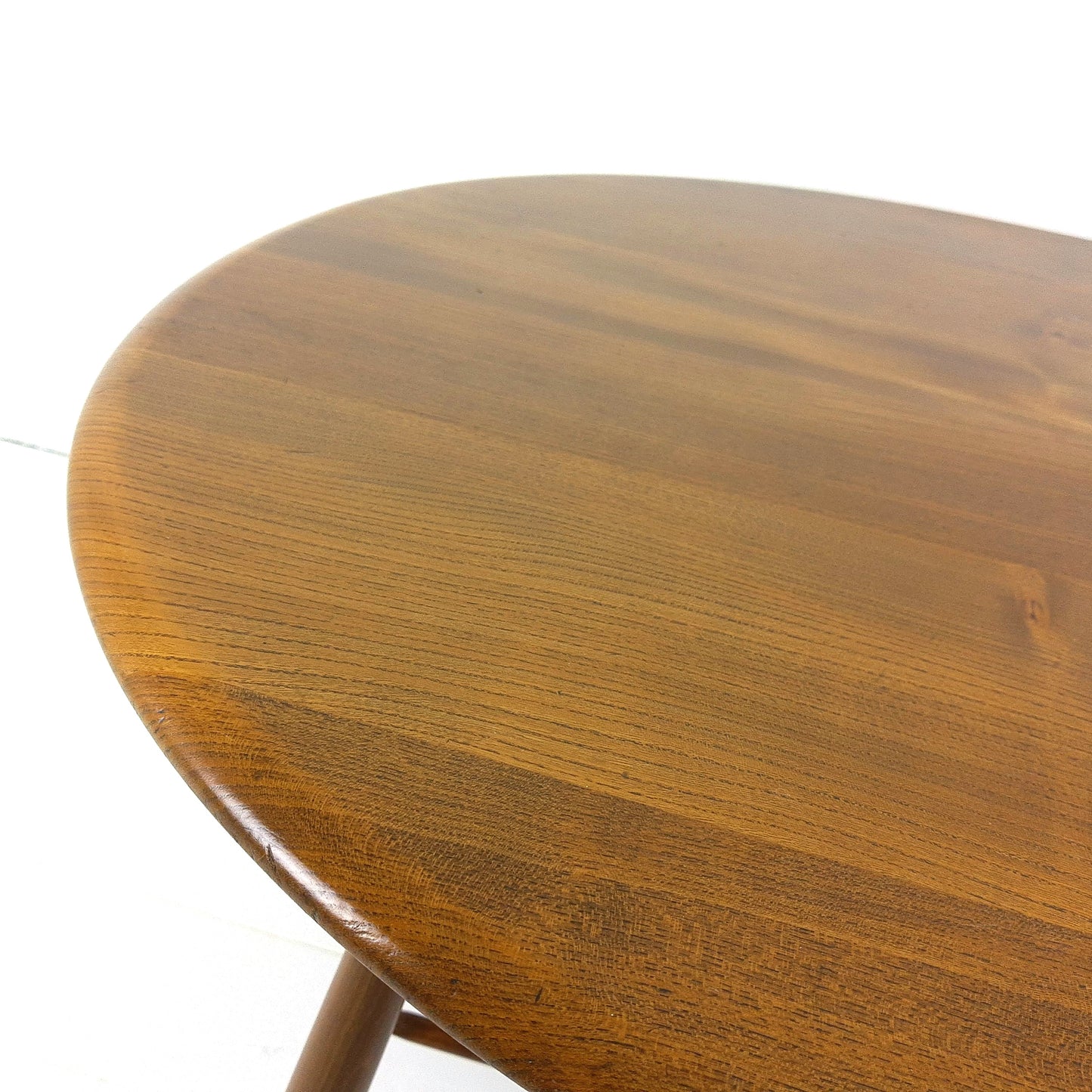 Vintage Ercol Oval Coffee Table with Magazine Rack n.o. 454 Light