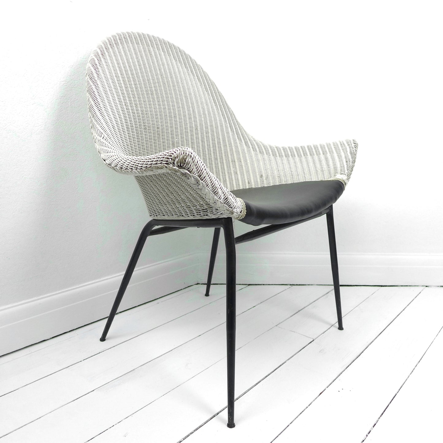 Mid Century Armchair by Lloyd Loom "Stingray" Space Age Atomic