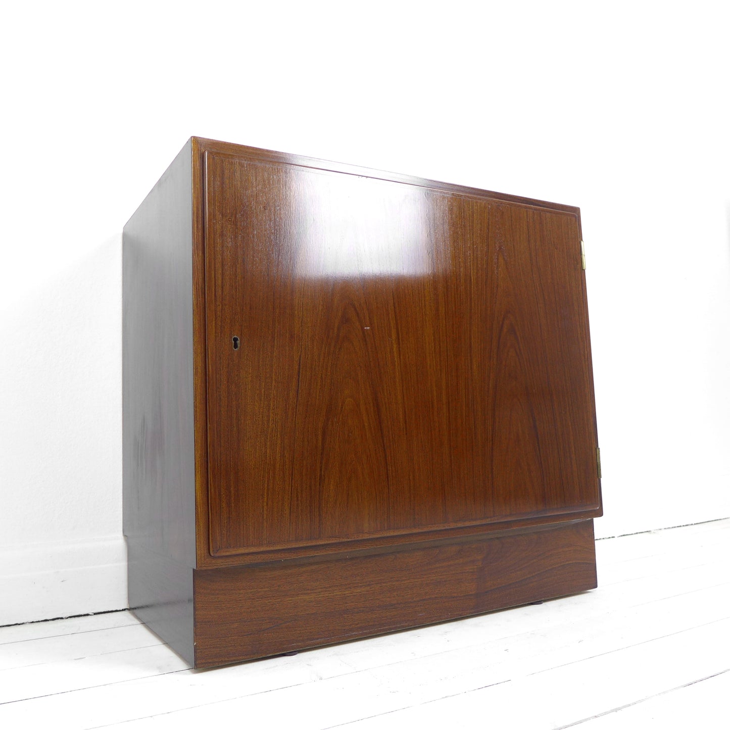 Danish Rosewood Record / Drinks Cabinet by Carlo Jensen for Hundevad & Co