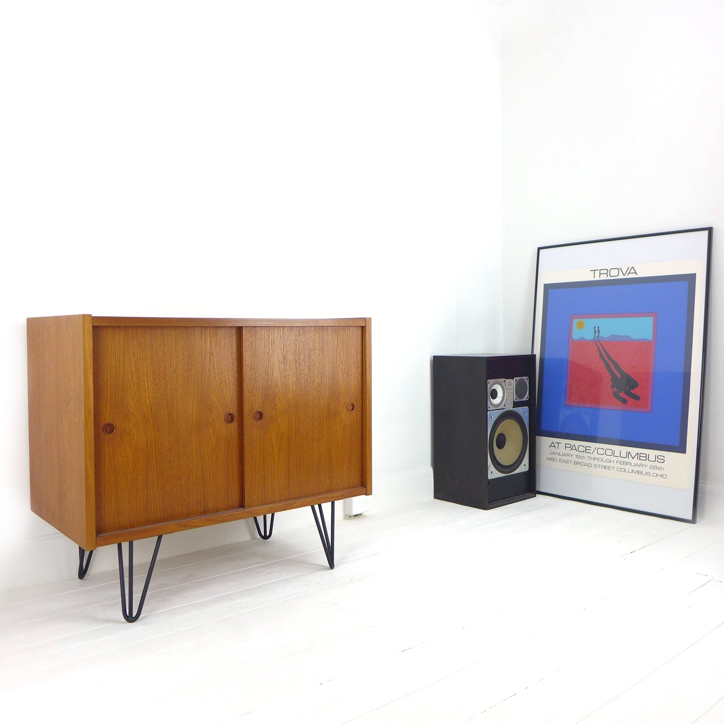 Danish Mid Century Teak Sideboard on Hairpin Legs - Record / Drinks Cabinet / TV Stand Vintage
