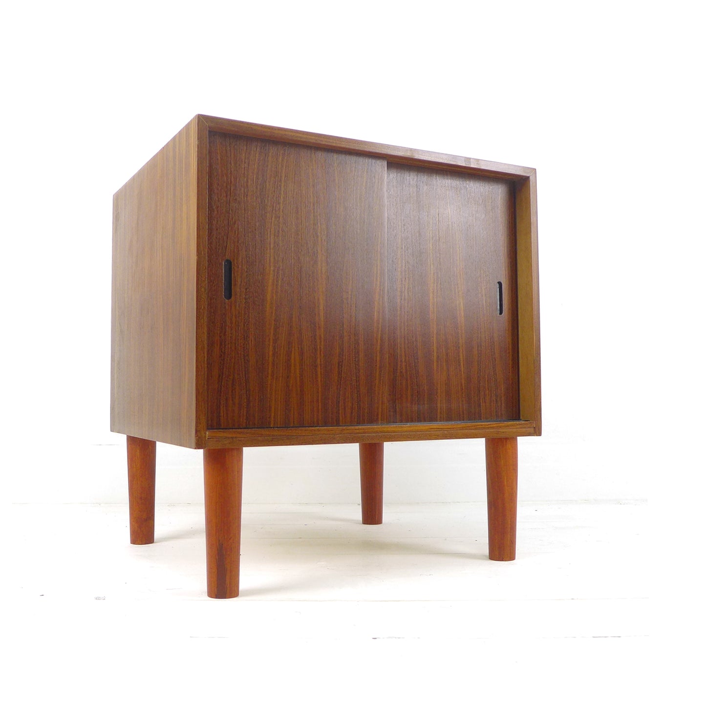 Mid Century Record Cabinet / Media/Record Player/HiFi Stand Filing/Drinks