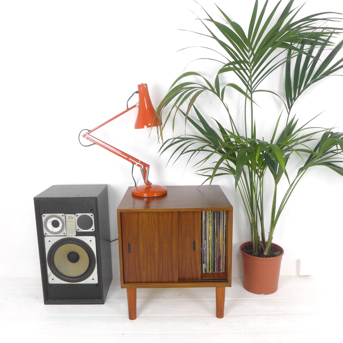 Mid Century Record Cabinet / Media/Record Player/HiFi Stand Filing/Drinks