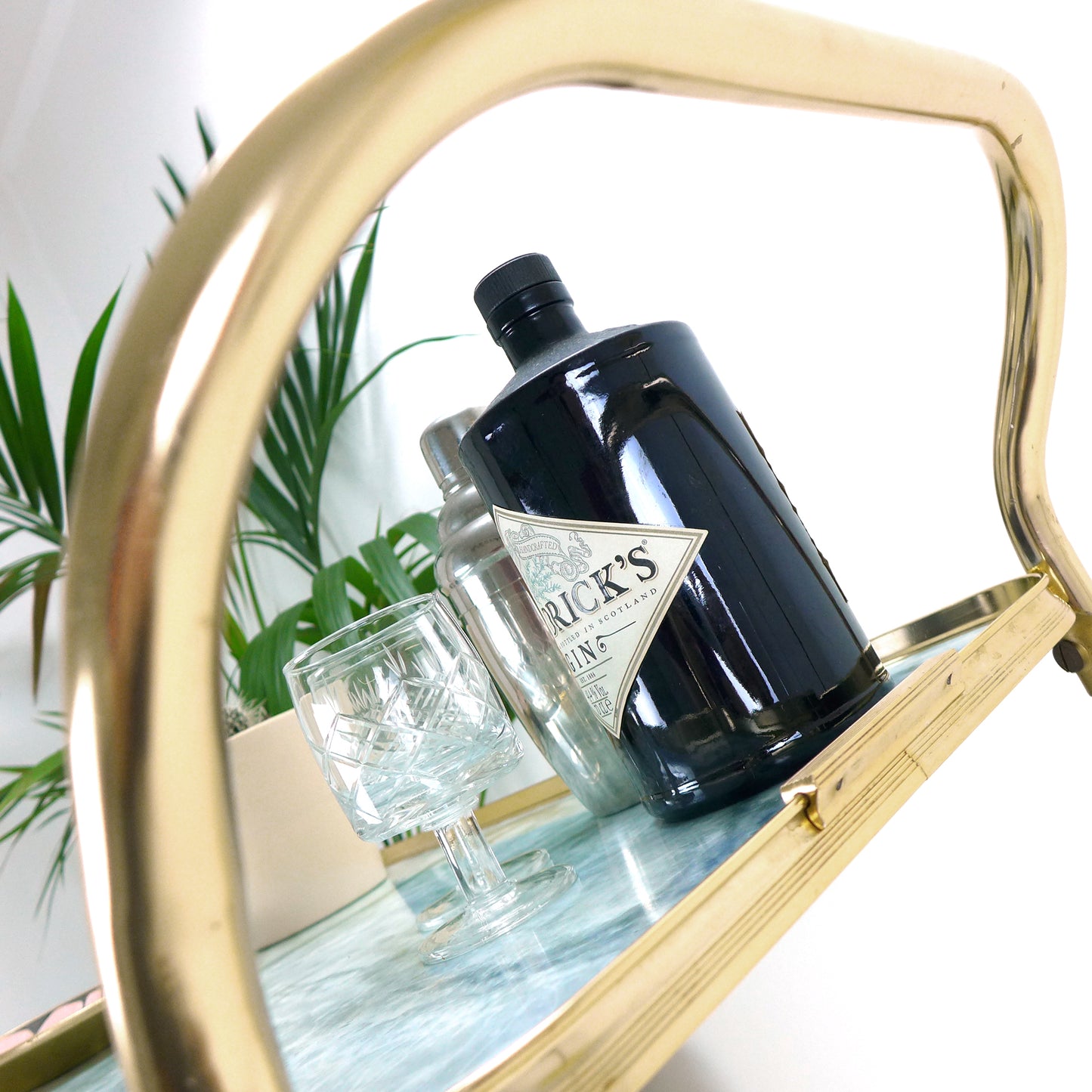 Mid Century Drinks Trolley - Vintage Bar/Drinks Cart on Wheels - Gold Metal/Brass