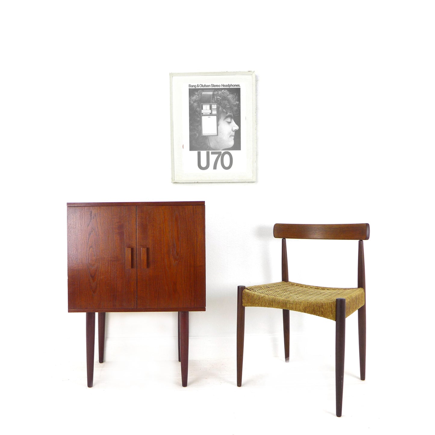 Mid Century Record Cabinet / Drinks Cabinet in Rosewood - Storage/Home Office/Cocktail