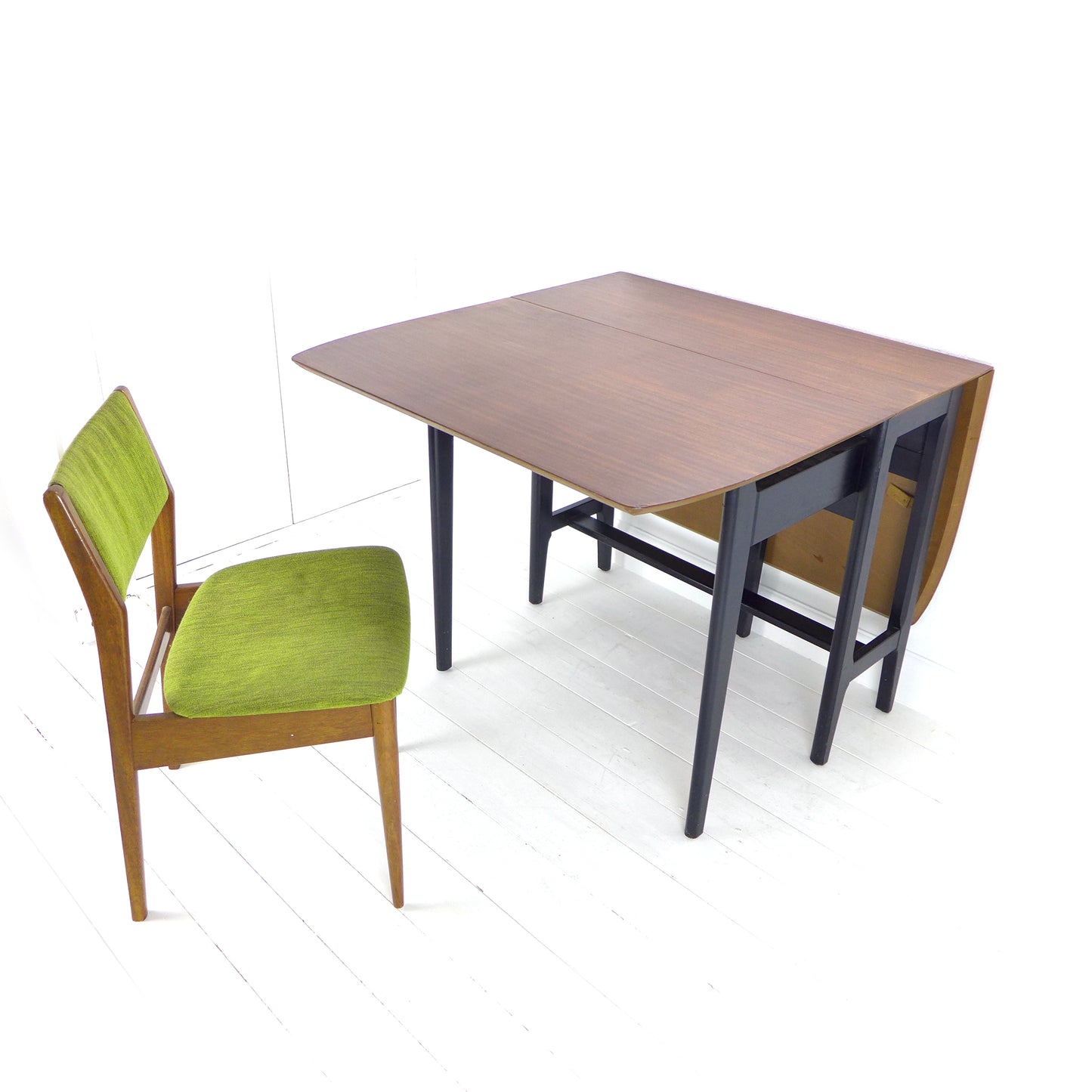 Mid Century Teak Dining Table in Teak - Gateleg/Folding - Kitchen/Home Office