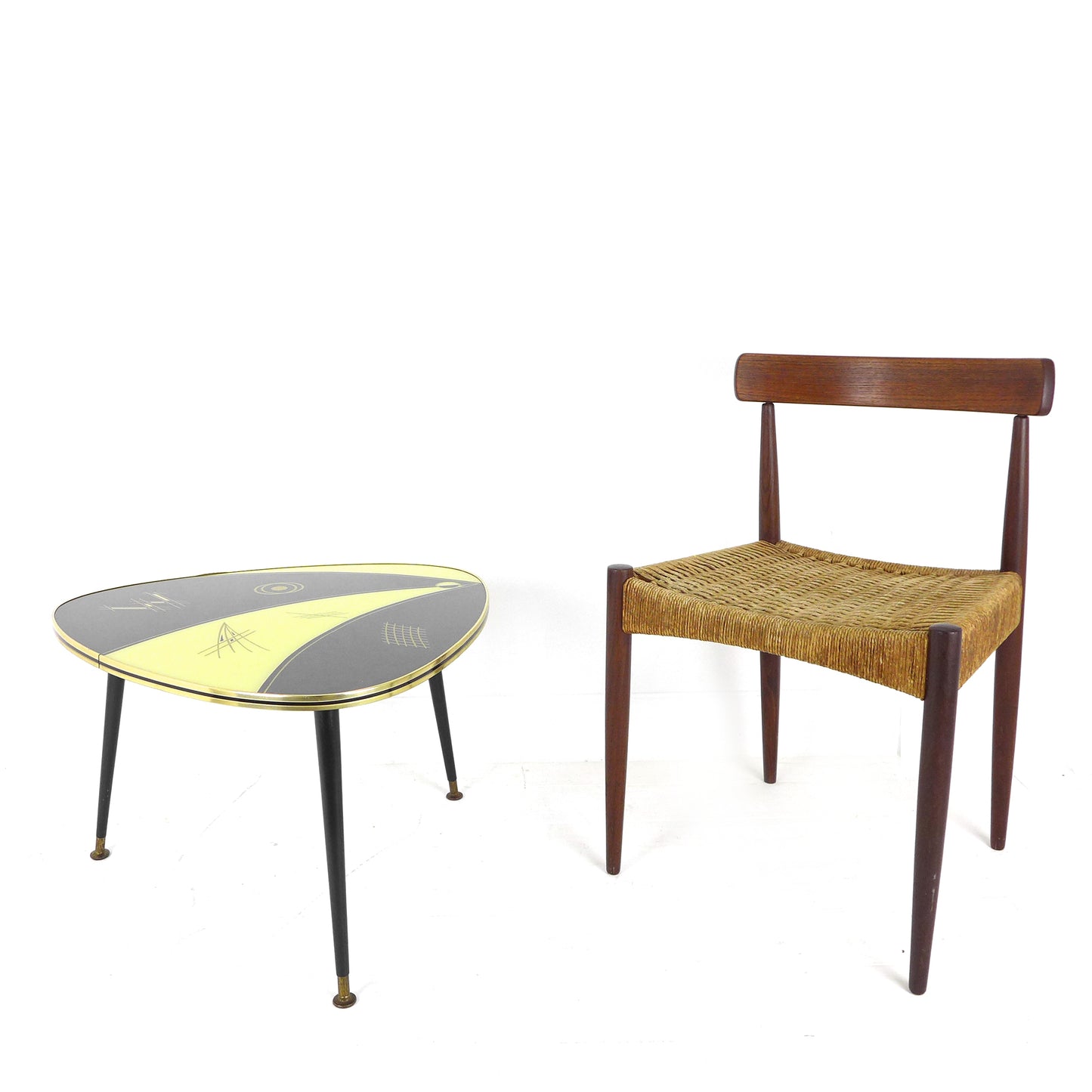 Mid Century Atomic Coffee Table - Tripod Legs - Glass Top - Plant Stand/Lamp/End/Vintage