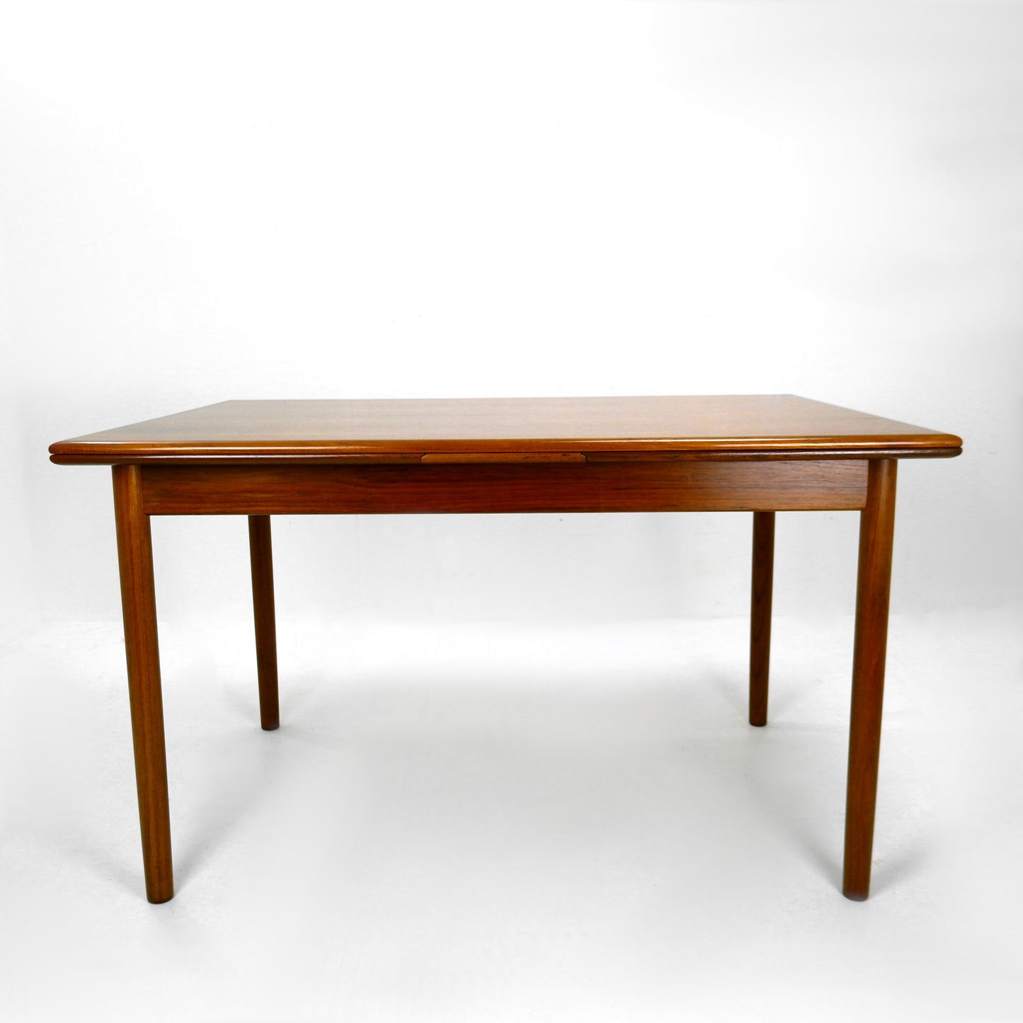 Extendable Draw Leaf Dining Table in Teak - Seats 4 to 8 - Danish Modern - Mid Century