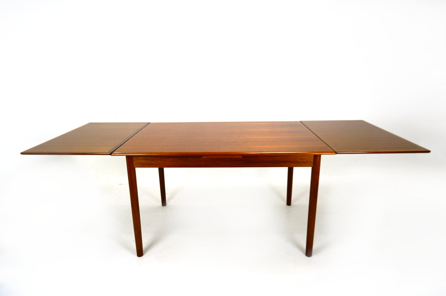 Extendable Draw Leaf Dining Table in Teak - Seats 4 to 8 - Danish Modern - Mid Century