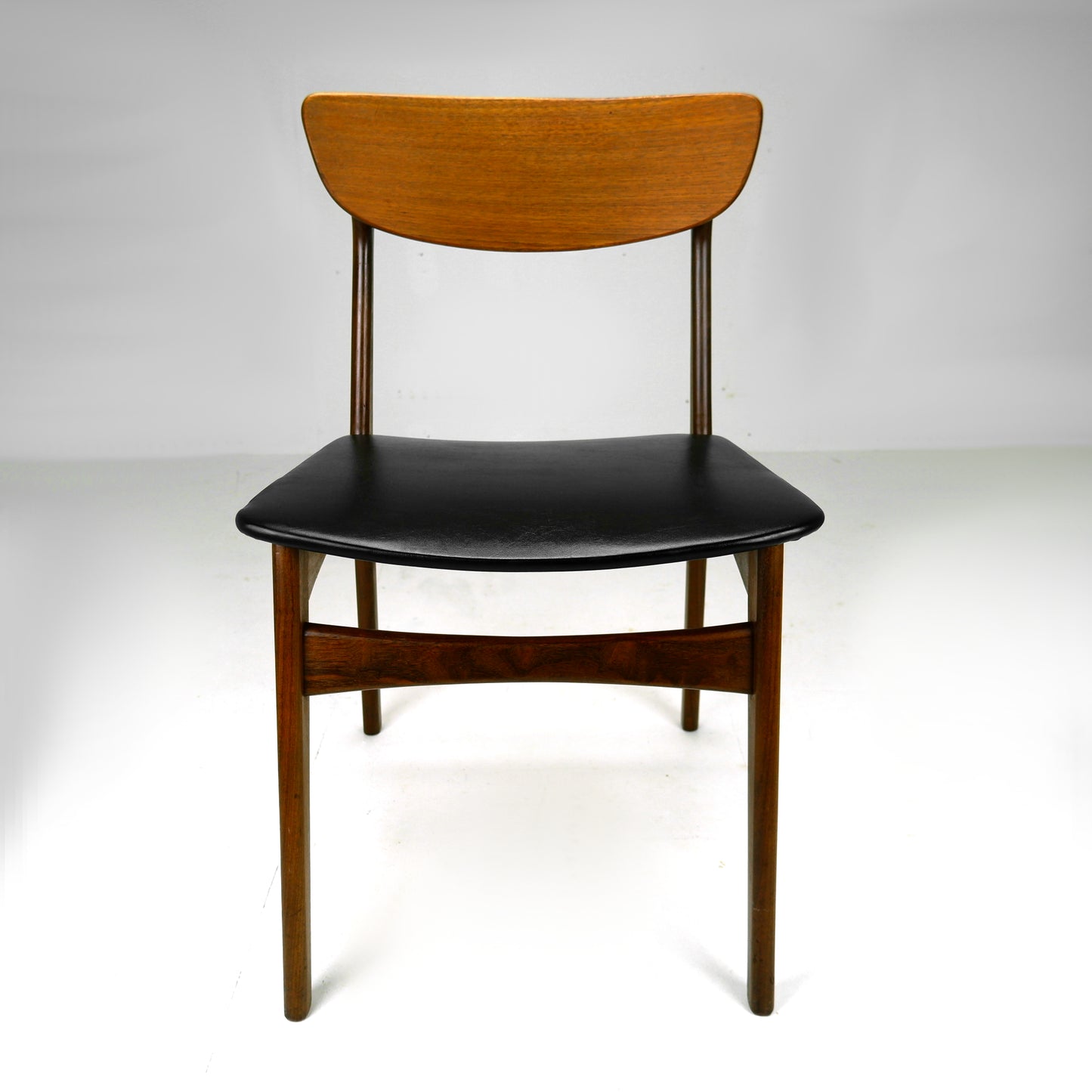 Set 6 Mid Century Dining Chairs - Danish Influance - NEW Black Vinyl Fabric