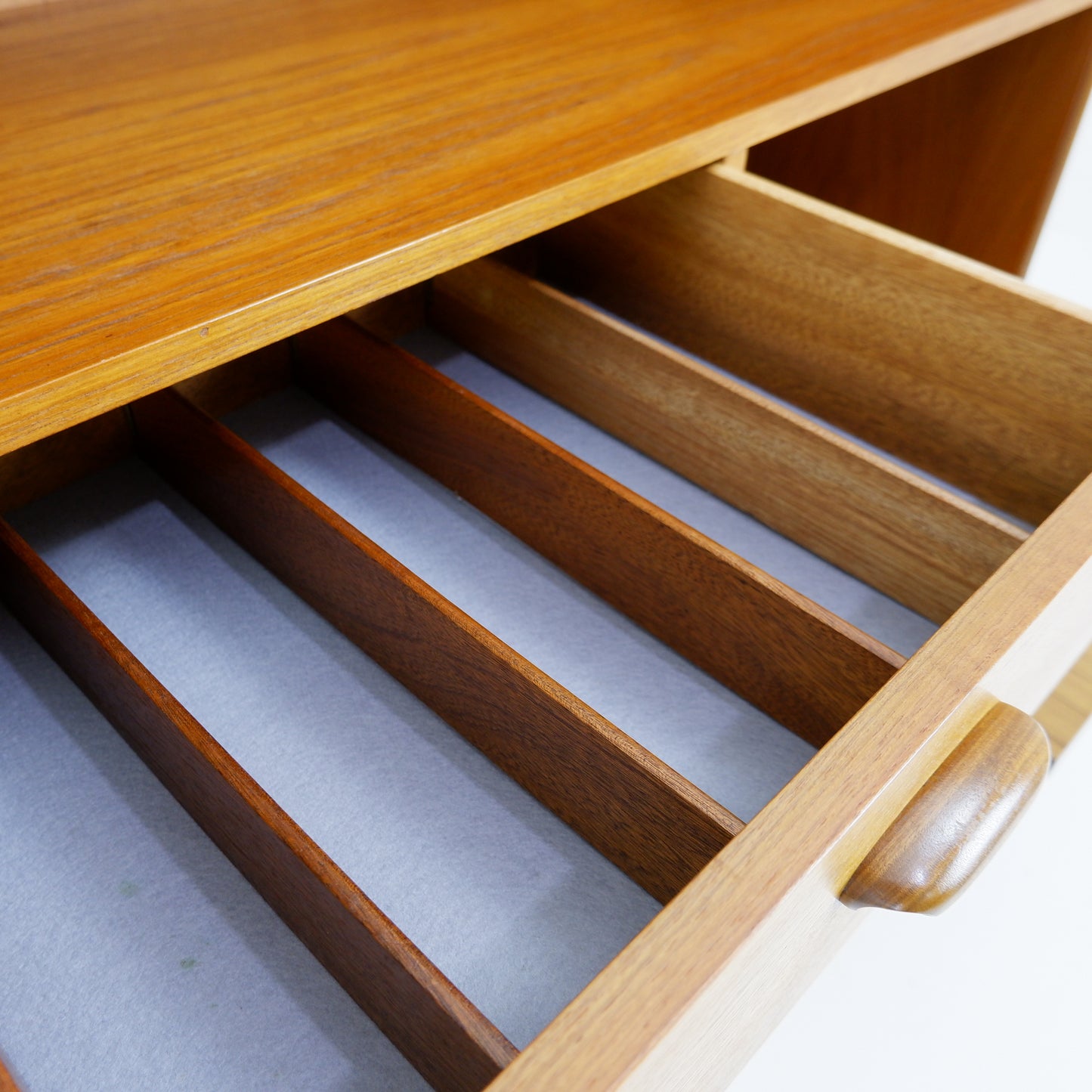 Mid Century G Plan Sideboard / Highboard Drinks Cabinet in Teak