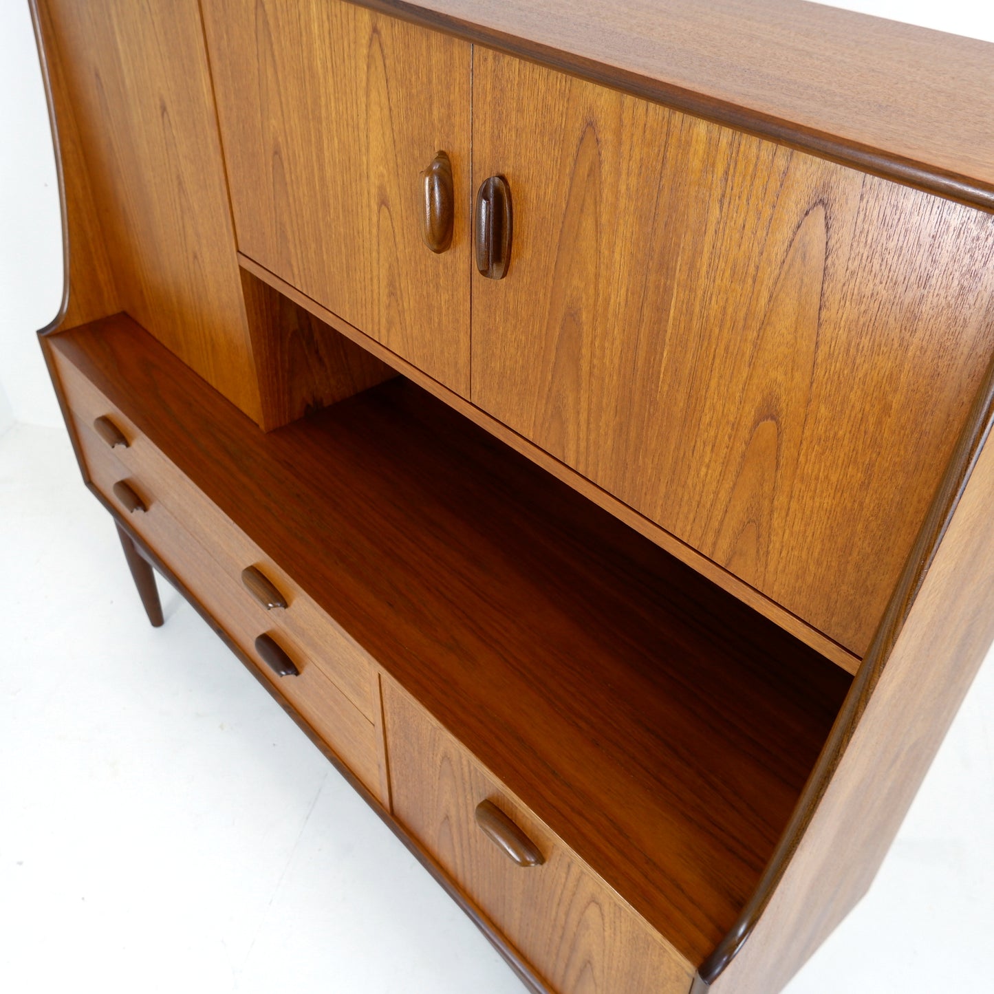 Mid Century G Plan Sideboard / Highboard Drinks Cabinet in Teak