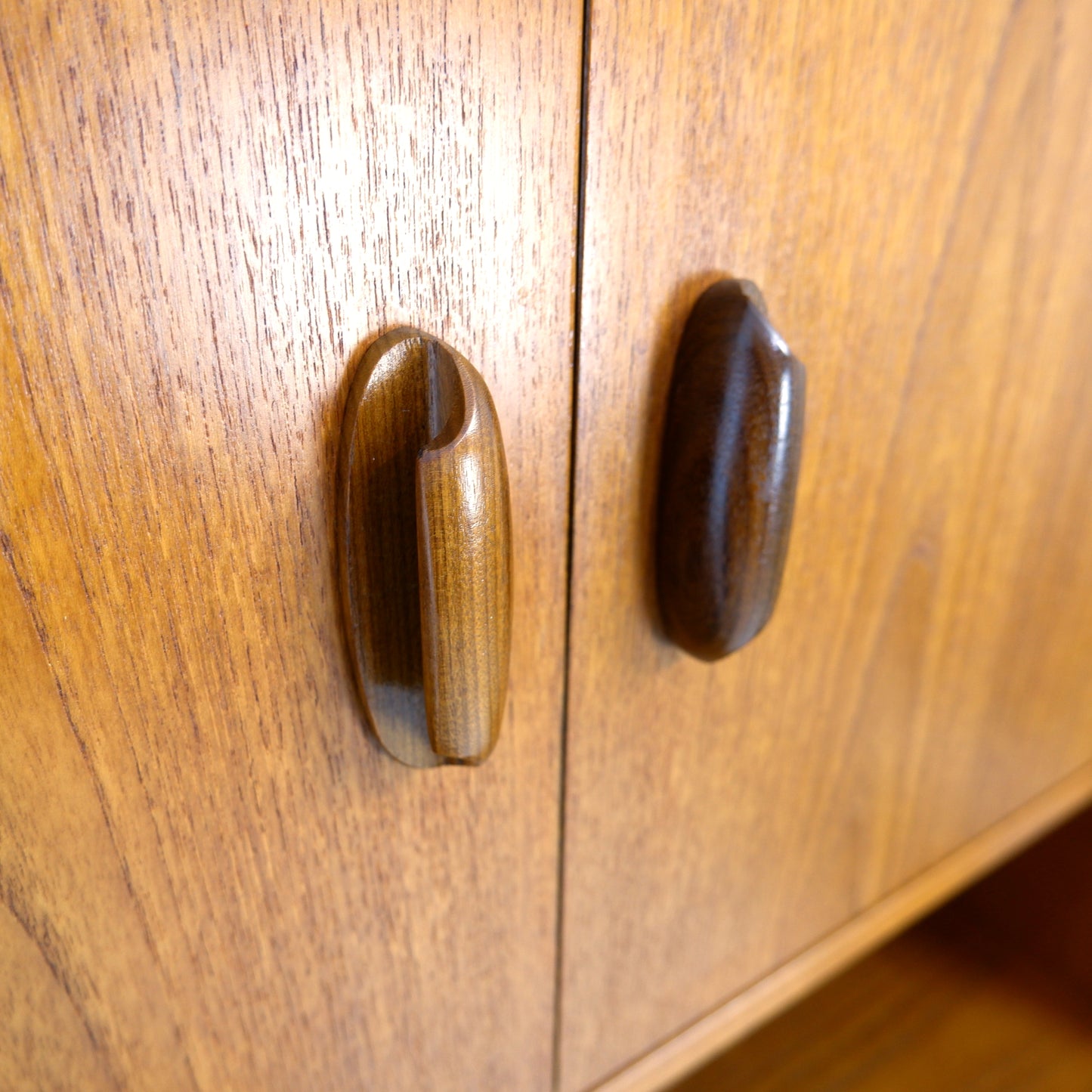 Mid Century G Plan Sideboard / Highboard Drinks Cabinet in Teak