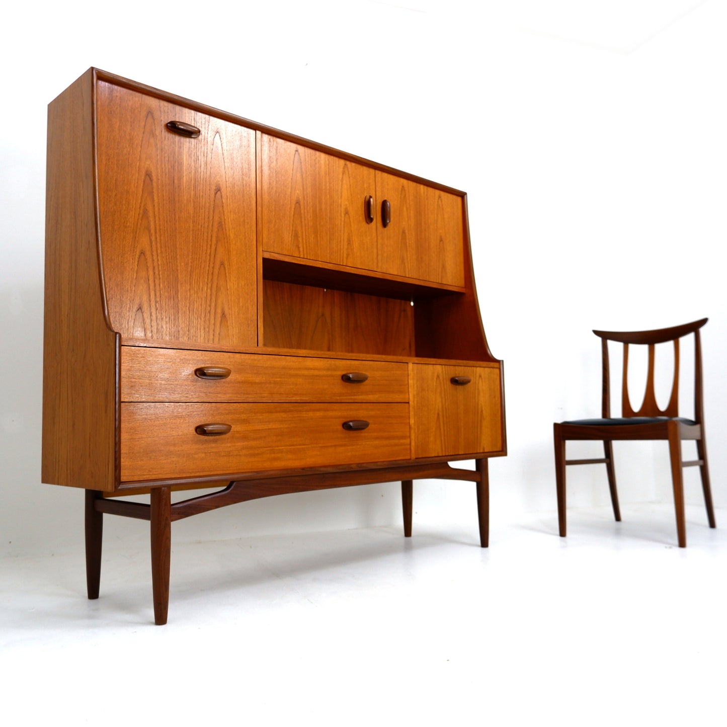 Mid Century G Plan Sideboard / Highboard Drinks Cabinet in Teak