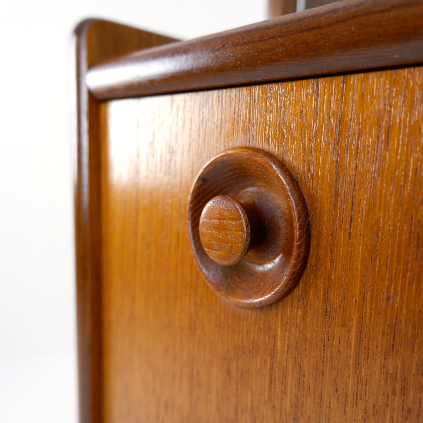 Turnidge of London Mirrored Cocktail/Drinks Cabinet in Teak and Glass - Mid Century Modern