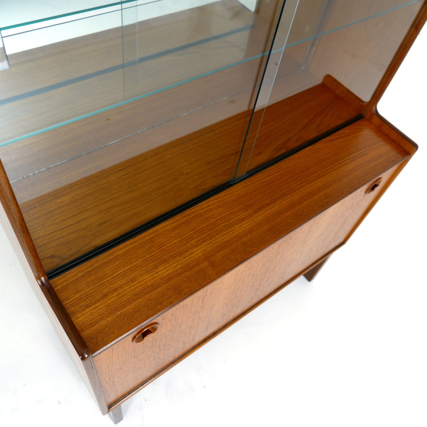 Turnidge of London Mirrored Cocktail/Drinks Cabinet in Teak and Glass - Mid Century Modern