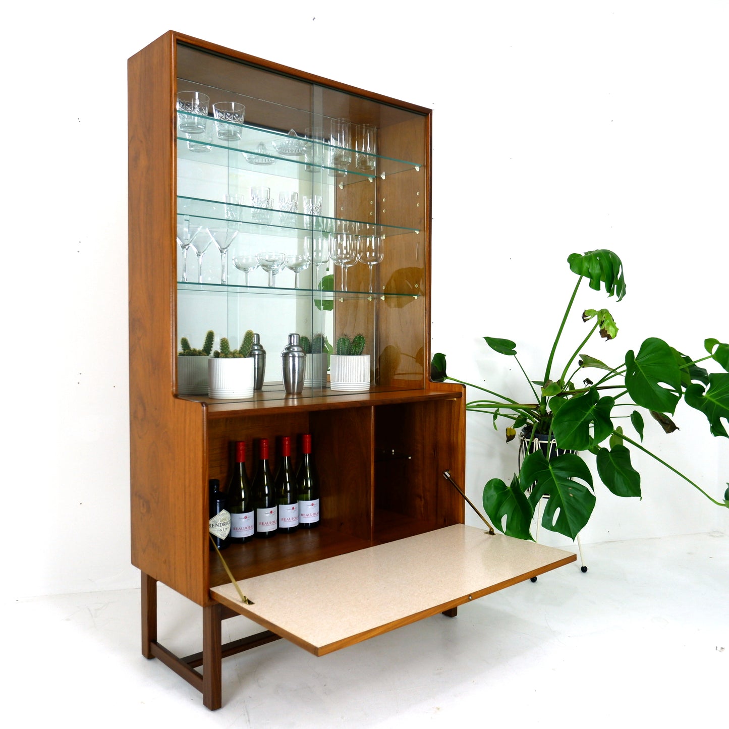 Turnidge of London Mirrored Cocktail/Drinks Cabinet in Teak and Glass - Mid Century Modern