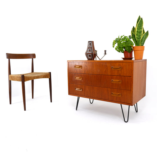 Mid Century G PLAN Teak Chest of Drawers on Hairpin Legs - Sideboard