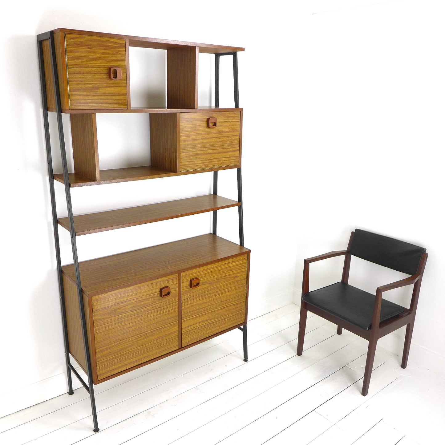 Mid Century Room Divider / Shelving Unit - Ladder/String