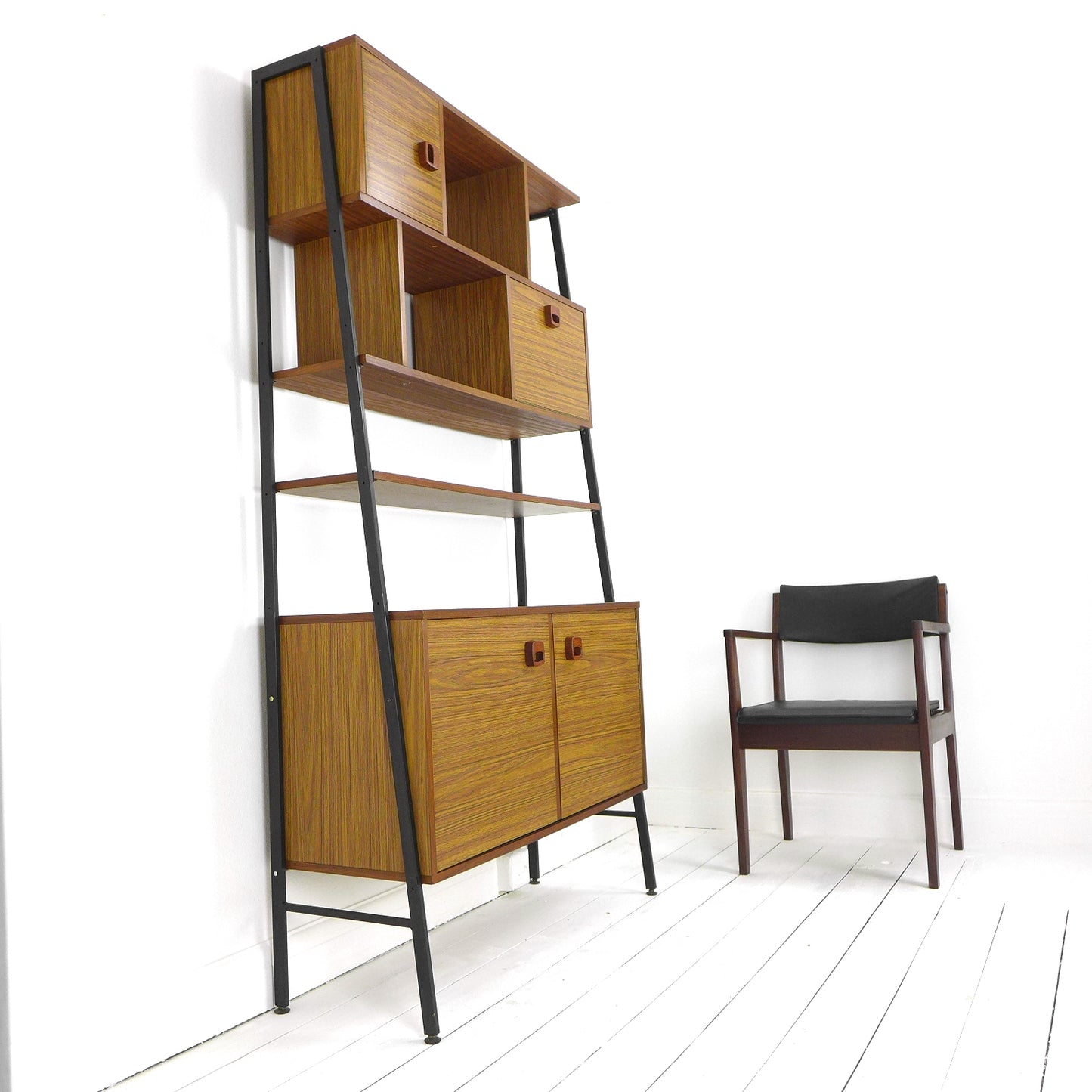 Mid Century Room Divider / Shelving Unit - Ladder/String