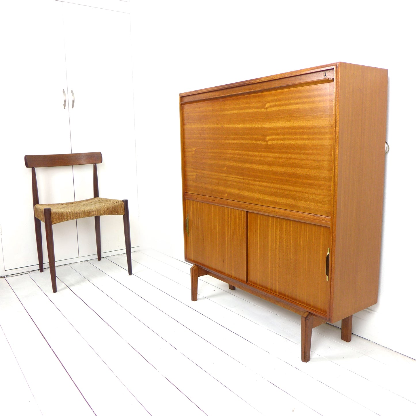 Drinks/Cocktail Cabinet in Teak by Robert Heritage for Beaver & Tapley