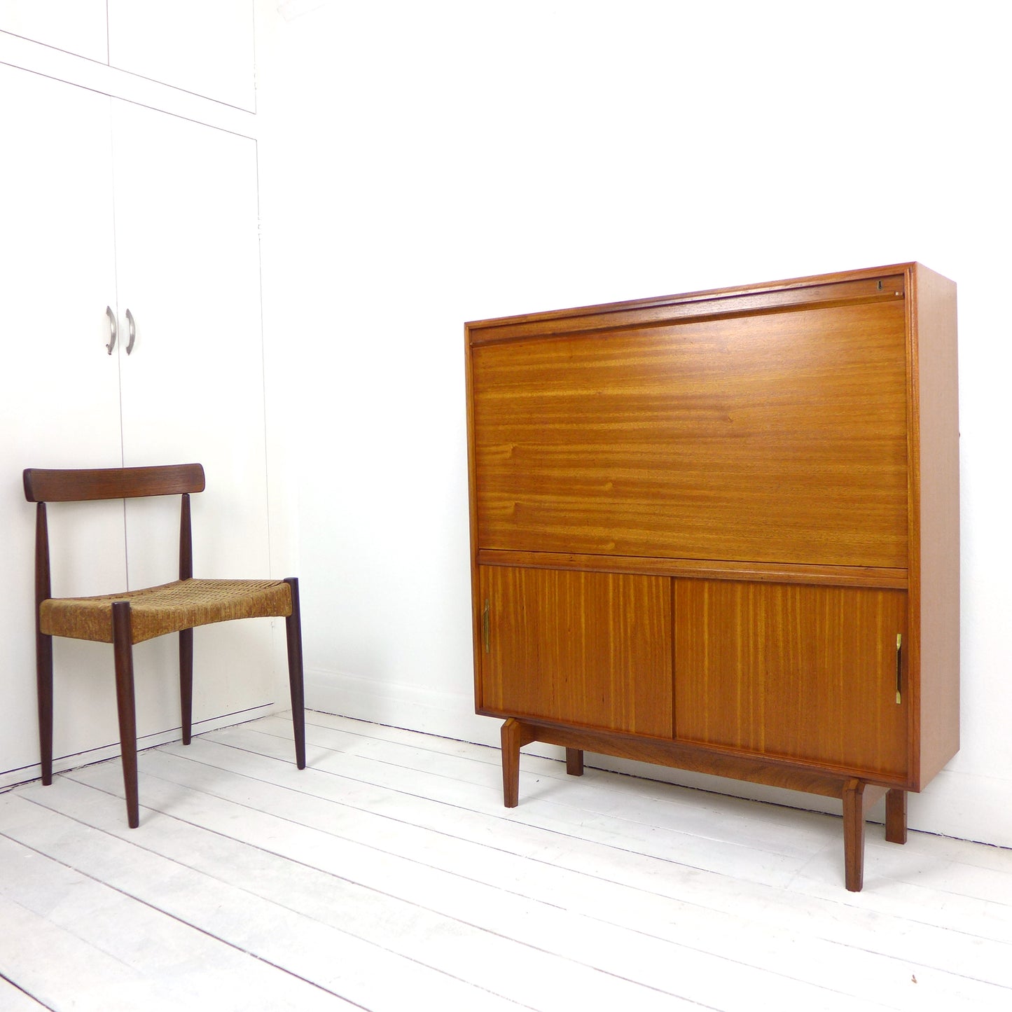 Drinks/Cocktail Cabinet in Teak by Robert Heritage for Beaver & Tapley