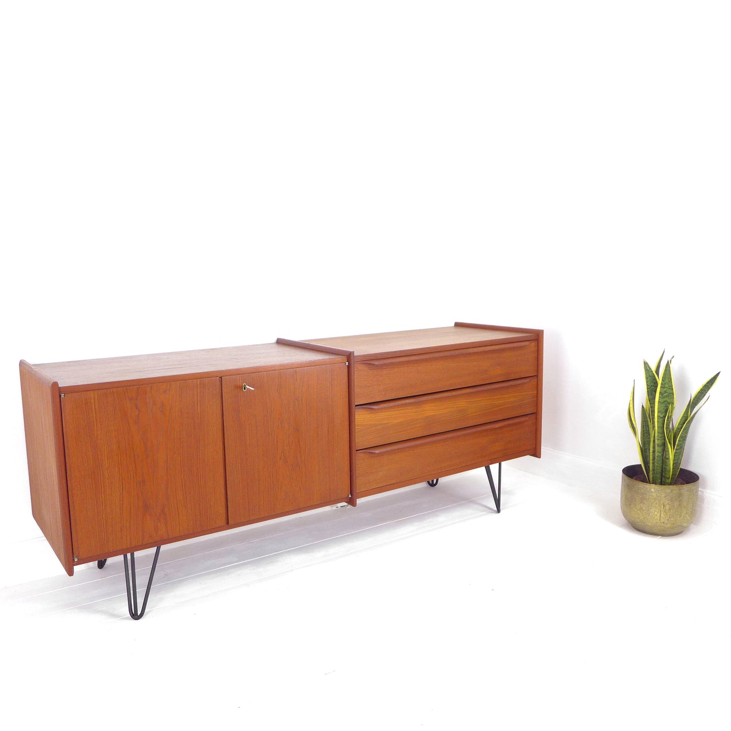 Mid Century Teak Sideboard on Hairpin Legs - Record / Drinks Cabinet / TV Stand