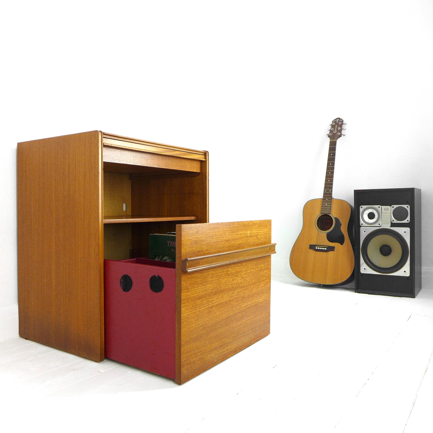 Mid Century Record Cabinet / Media/Record Player/HiFi Stand