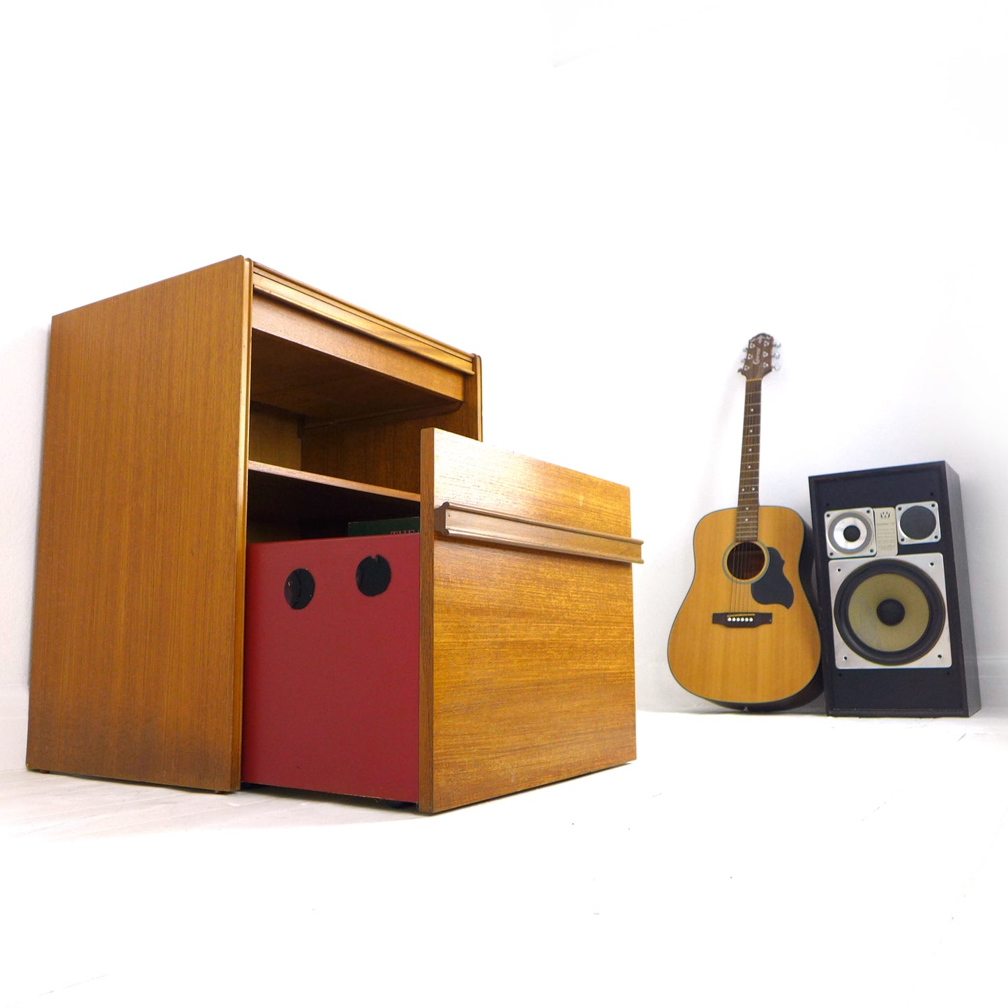 Mid Century Record Cabinet / Media/Record Player/HiFi Stand