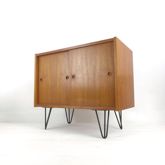 Danish Mid Century Teak Sideboard on Hairpin Legs - Record / Drinks Cabinet / TV Stand Vintage